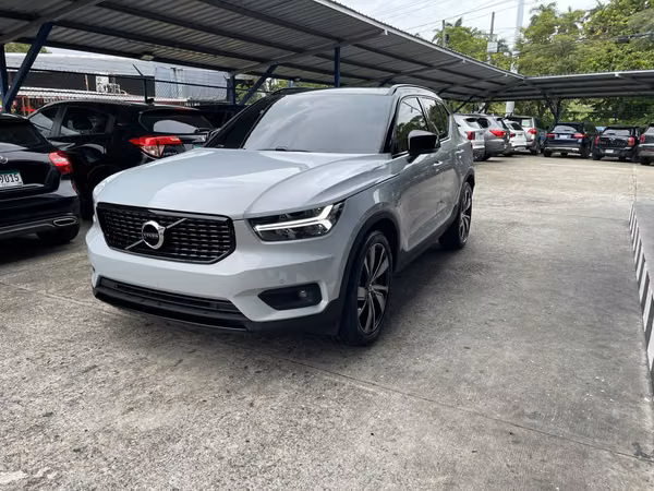 VOLVO XC40 T5 HYBRIDS 2022