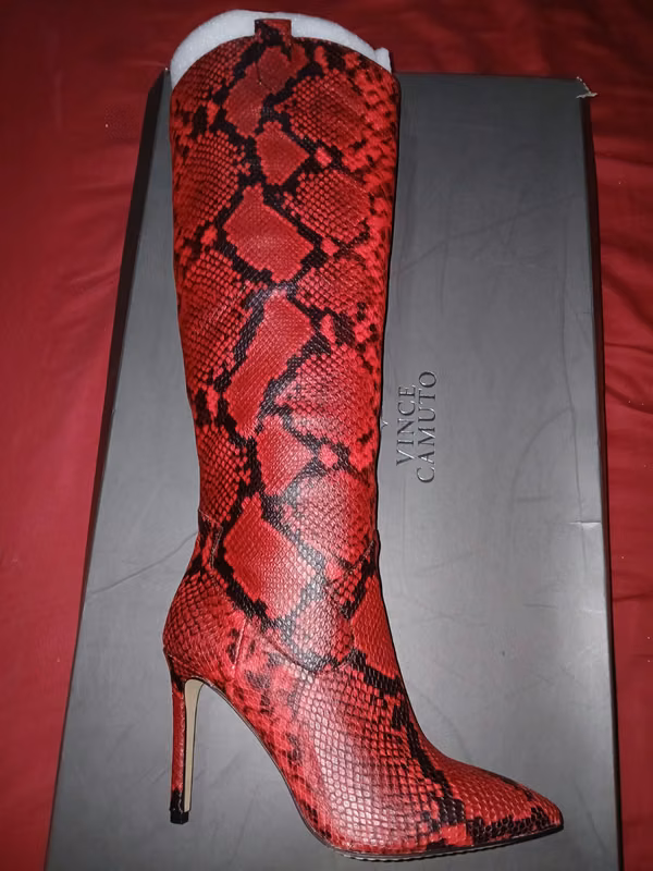 Genuine leather boots, original price 2500.00