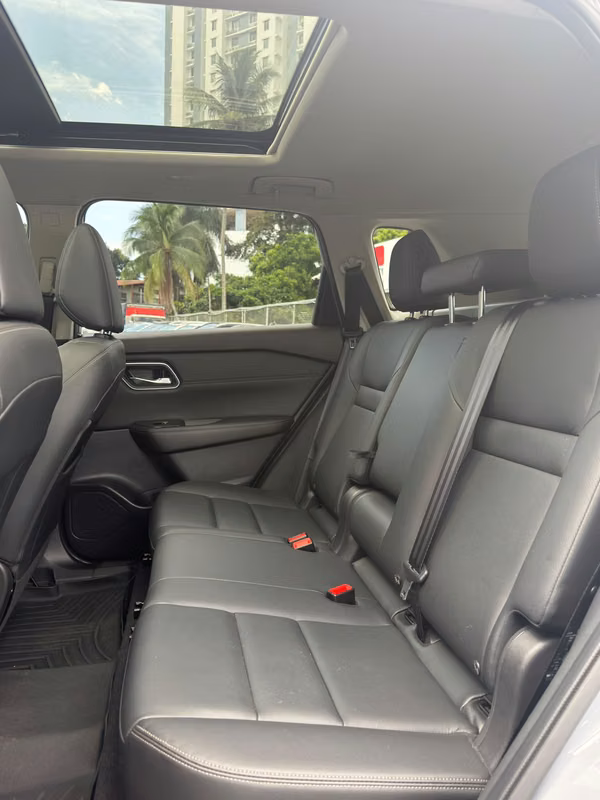NISSAN XTRAIL AWD 2025