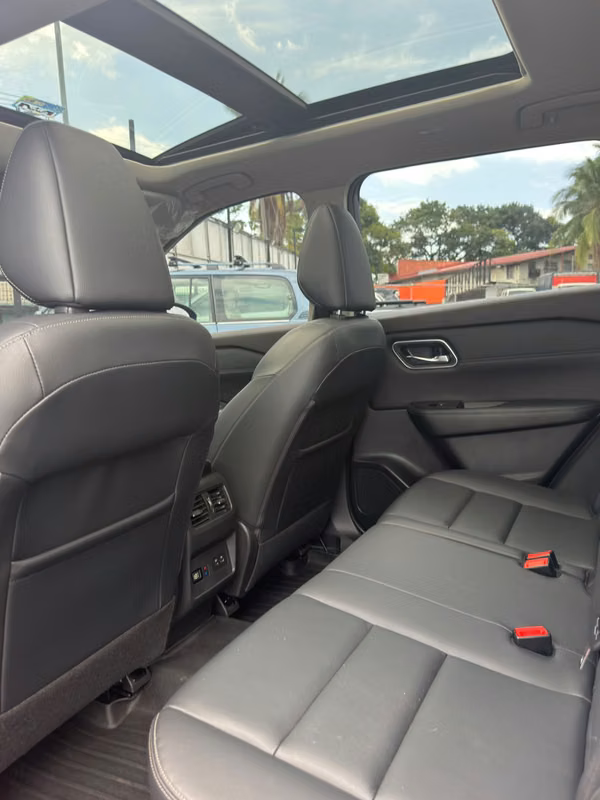 NISSAN XTRAIL AWD 2025