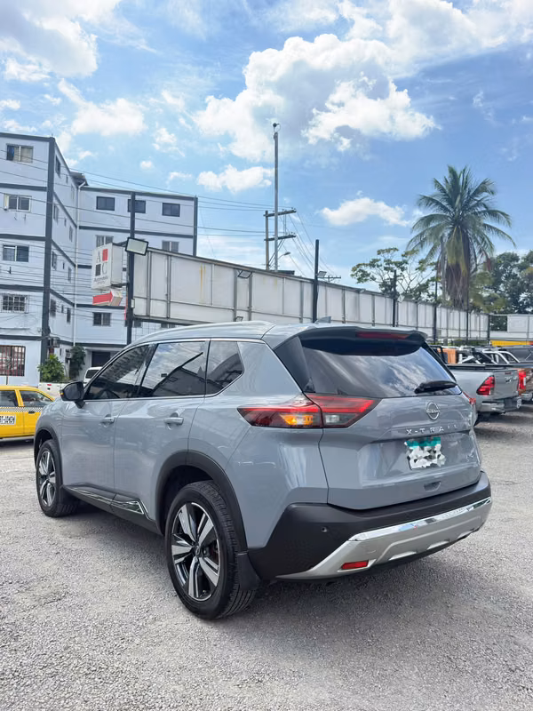 NISSAN XTRAIL AWD 2025