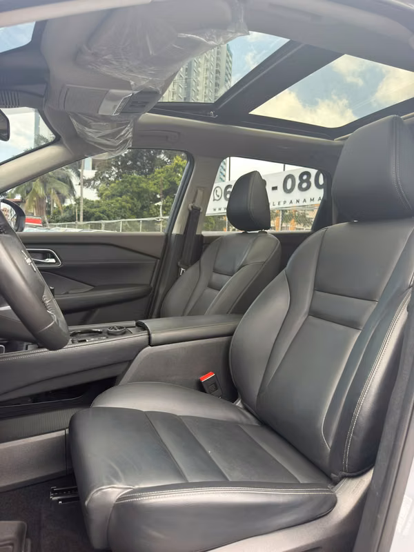 NISSAN XTRAIL AWD 2025