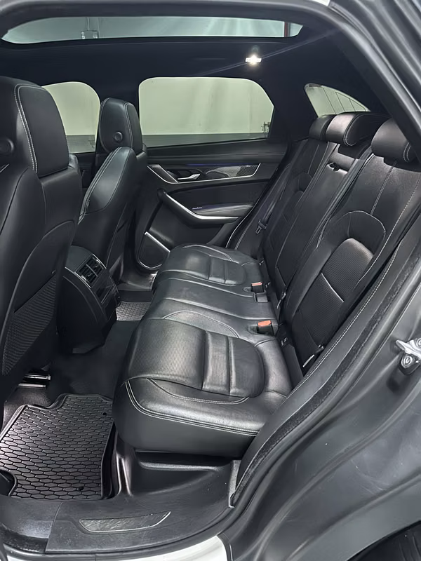 JAGUAR F-Pace R Dynamic year 2022