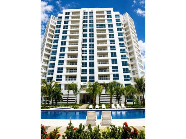 Se Vende Apartamento 157 mts2 en Terrazas de Farallón- Río Hato (LM)