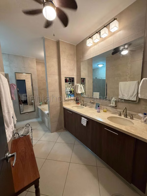 Venta de Apartamento en Clayton Ph Embassy Club 280 Mts PD