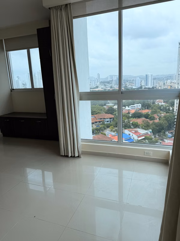 Banco Vende Apartamento en Vision Tower , Coco del Mar (SC)