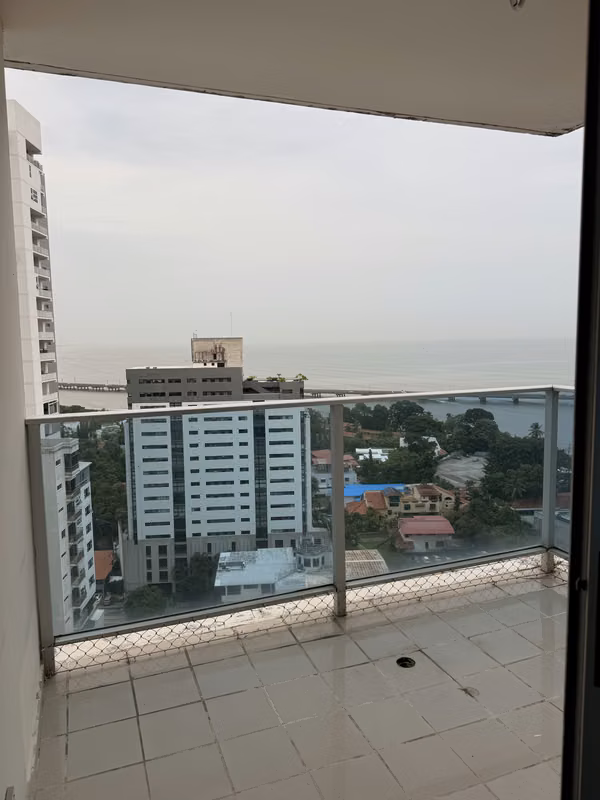 Banco Vende Apartamento en Vision Tower , Coco del Mar (SC)
