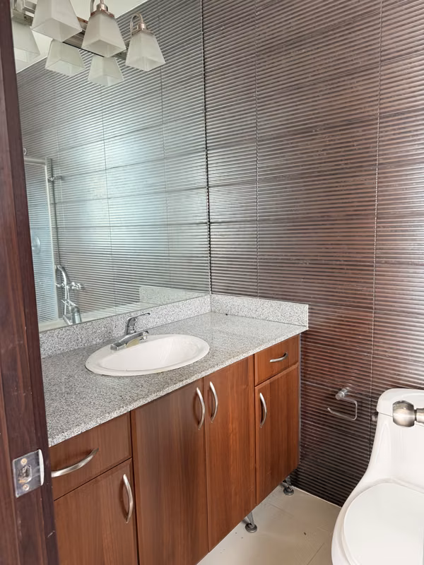 Banco Vende Apartamento en Vision Tower , Coco del Mar (SC)