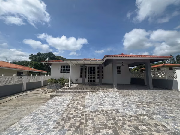 HOUSE FOR SALE – LA COLORADA, SANTIAGO DE VERAGUAS