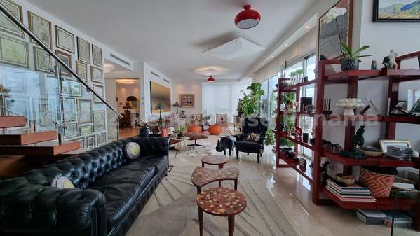 Venta de apartamento en Punta Pacifica AK