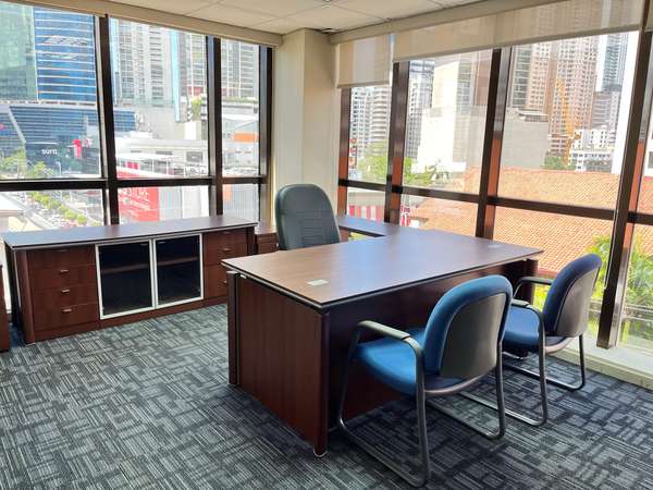 Move-In Ready Office for Rent on Calle 50 | 340 m² + 7 Parking Spaces