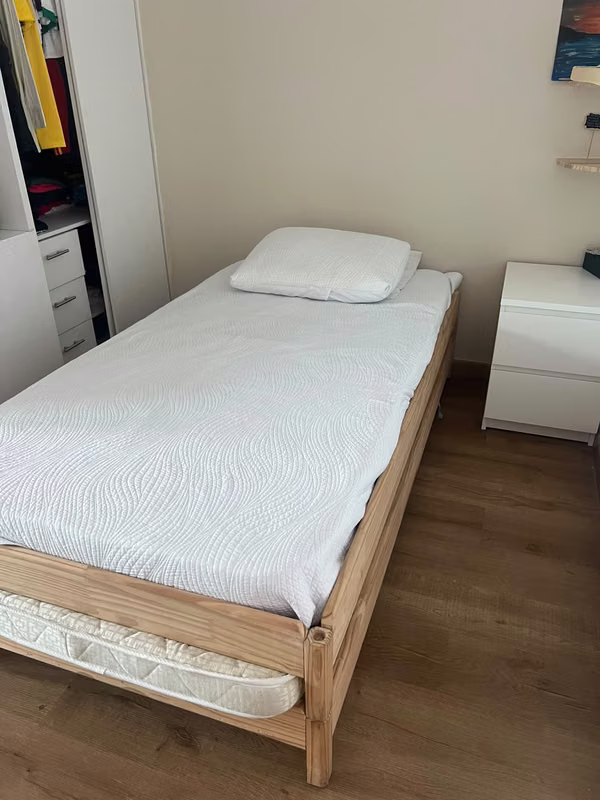 Single wooden bed with auxiliary bed + night table