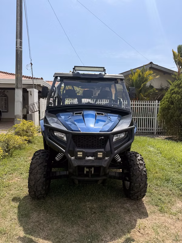 For sale Artic Cat 5 passages-700cc, 4x4