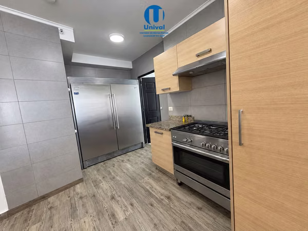 Precio Reducido, Apartamento en Venta en San Francisco - PH Joy Tower