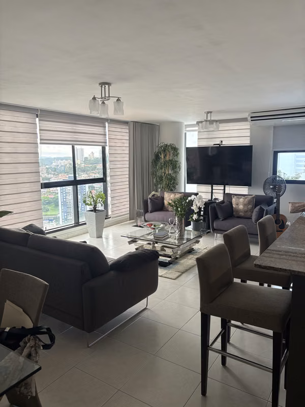 Room and dining room furniture