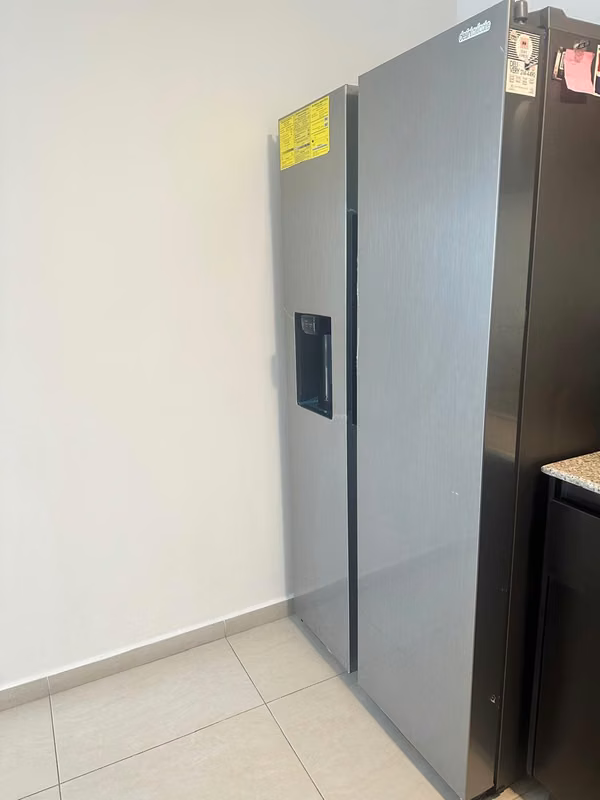 Vive detras del parque Omar Apartamento Amoblado