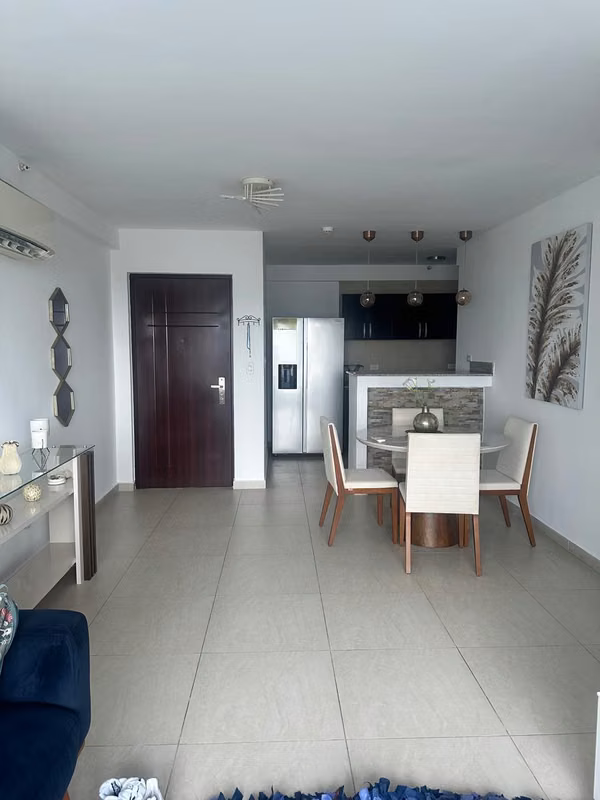 Vive detras del parque Omar Apartamento Amoblado