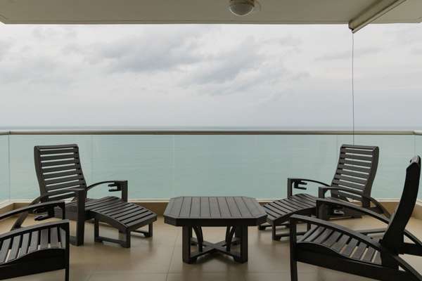 Apartamento Frente al Mar en Piso Alto en PH Biltmore, Gorgona