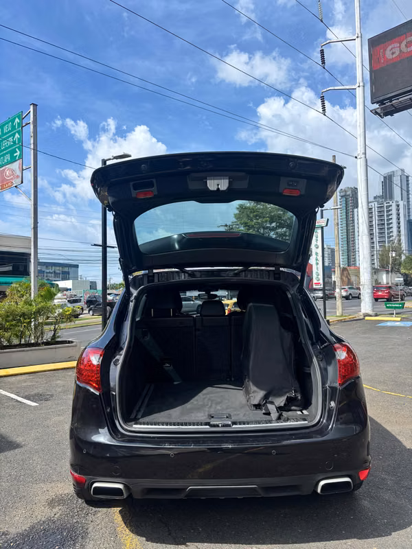 PORSCHE CAYENNE S HYBRID