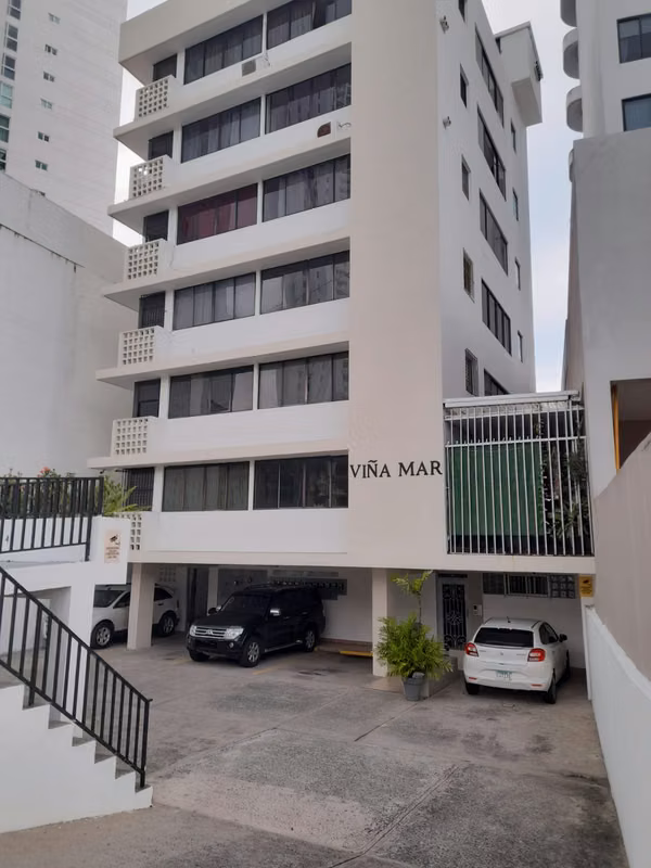 Excellent location - Semi Amoblado