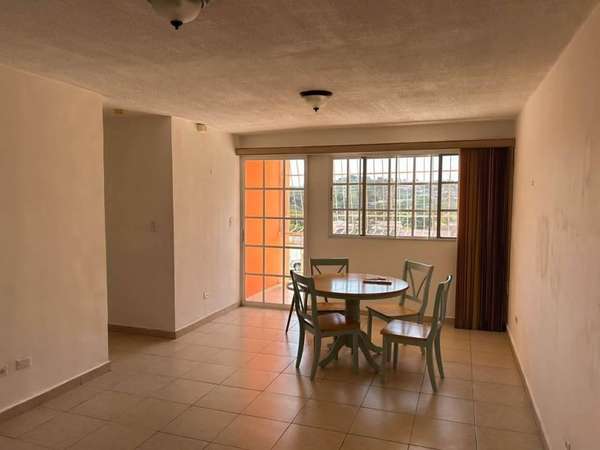 PH Vlila Lucia in Villa Lucre 3R, 3B, balcony, pool. BETTER MARKET PRICE $110,000!