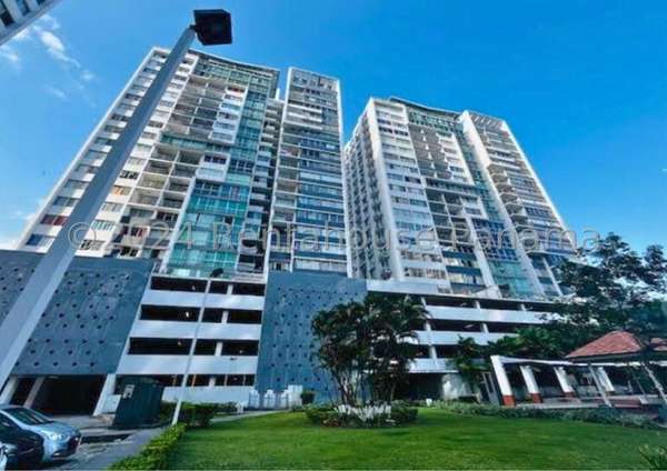 Apartment for Sale in 12 of October JG