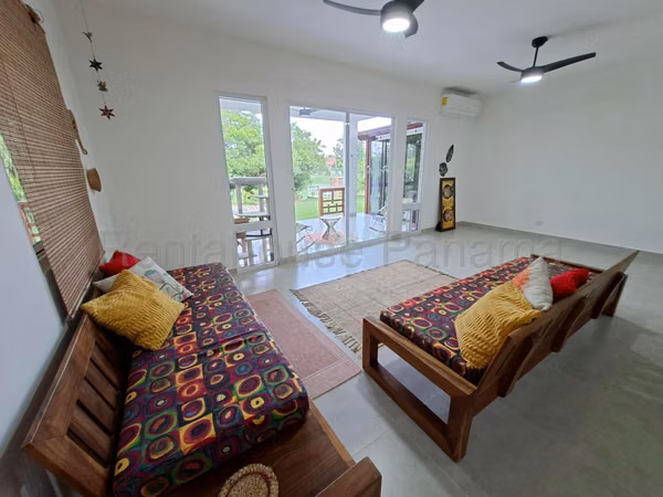 House for rent in Chame Cabecera 227 Mts PD