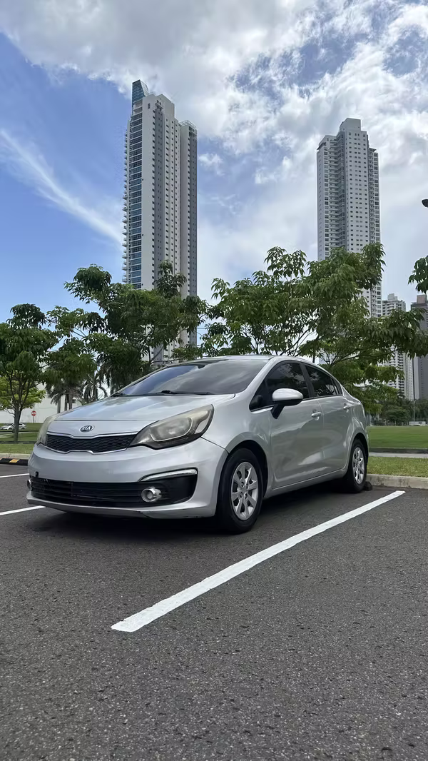 Kia Rio 2018 Automático