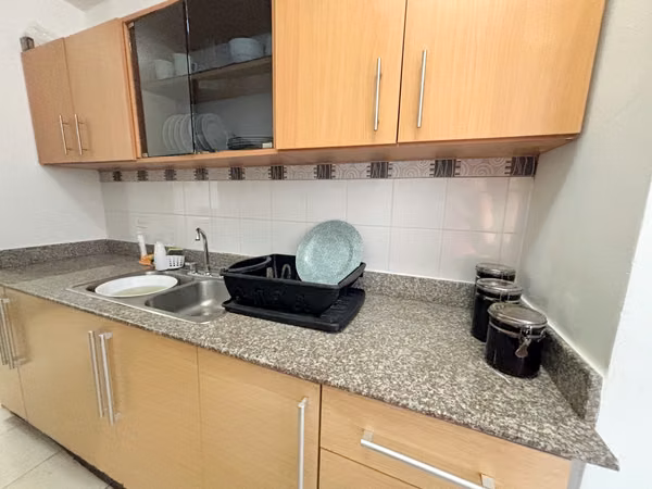 Alquiler apartamento semiamoblado en Parque Lefevre - PH Sorrento