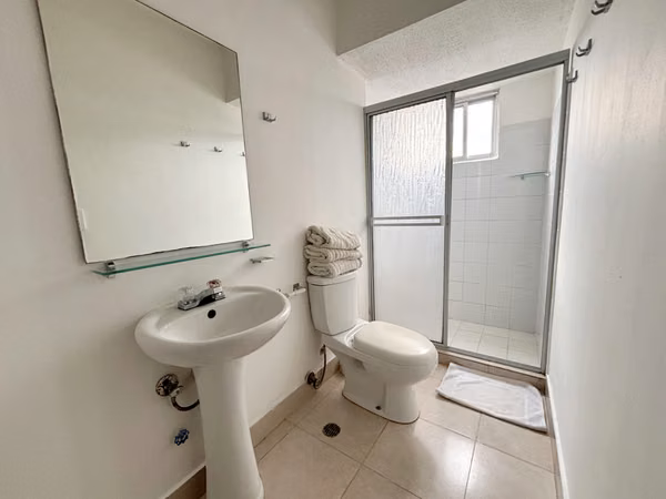Alquiler apartamento semiamoblado en Parque Lefevre - PH Sorrento