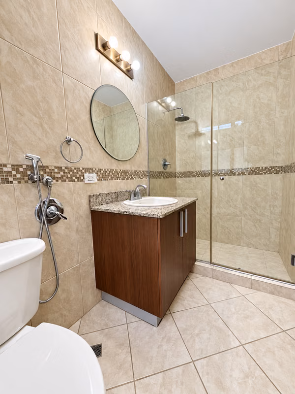 Casa en Alquiler en Senderos Camino de Cruces, Clayton | 4 Recámaras | Sin Muebles