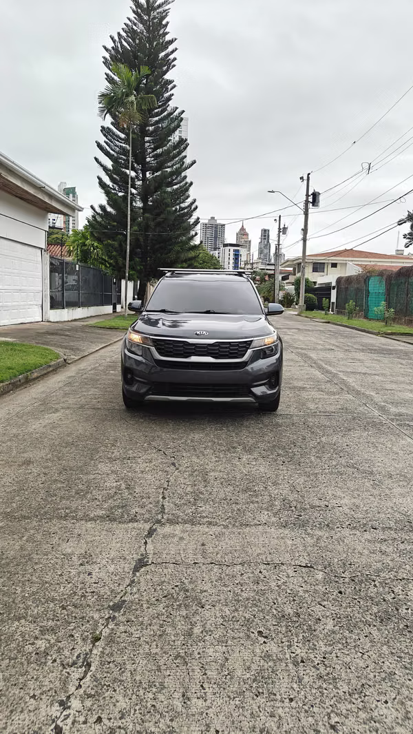 Kia seltos 2022 Automatic