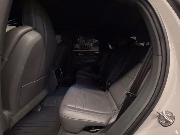 2022 PORSCHE CAYENNE - HYBRID