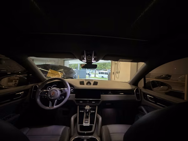 2022 PORSCHE CAYENNE - HYBRID