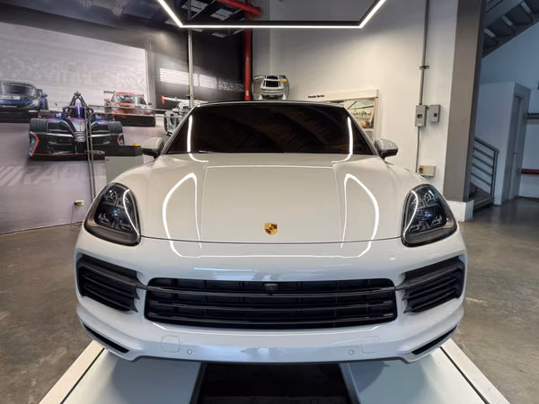 2022 PORSCHE CAYENNE - HYBRID