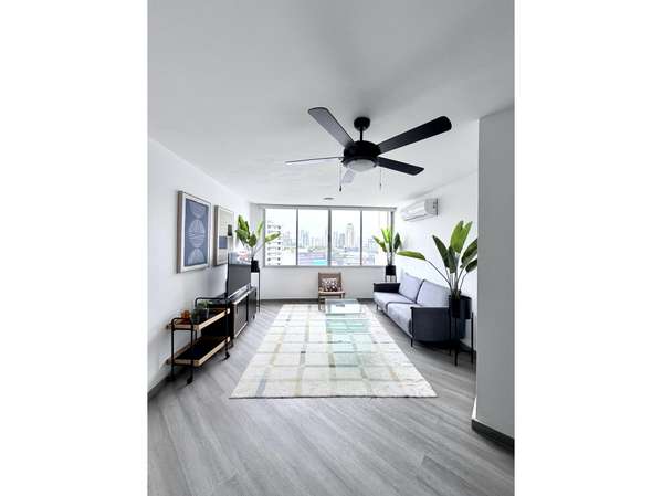 Alquilo apartamento amoblado en Calle 50 en el PH Excelsior