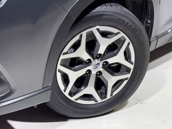 SUBARU FORESTER AWD 2025