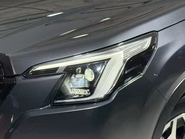 SUBARU FORESTER AWD 2025