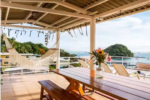 Taboga: casa con vista al mar y loft independiente (loft)