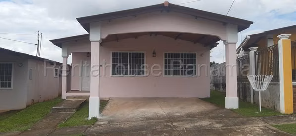 Rental house in Brisas del Golf Arraijan 27-910CM