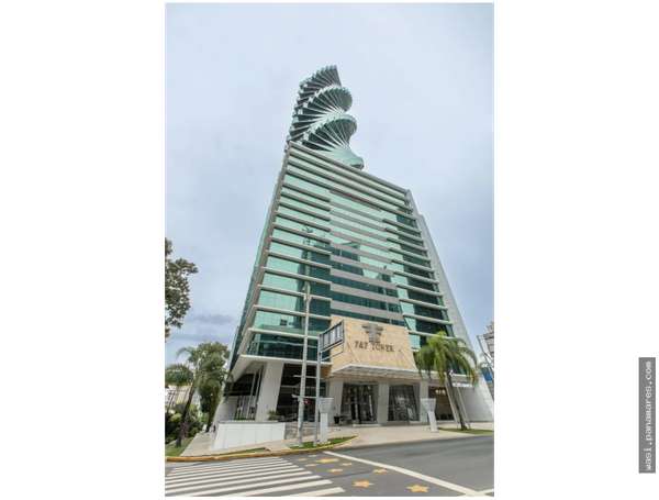 F&amp;f Tower Marbella — Oficina en Alquiler