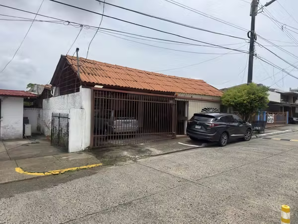 Alquiler de cuarto independiente, con baño independiente, cocineta, cama, aire acondicionado, internet