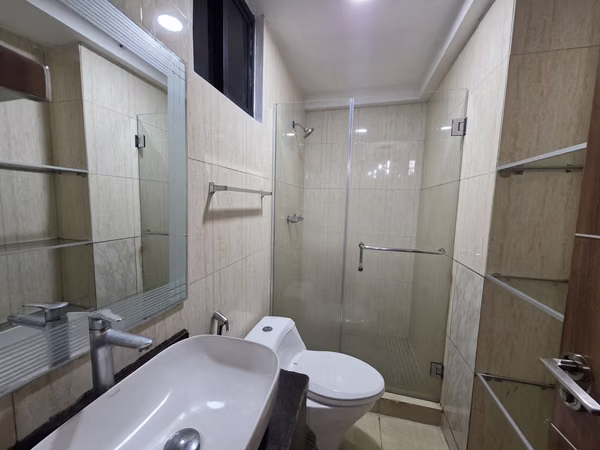 APT AAA 3R2B2P LUXURIOUS SEMI FURNISHED IN 1000 COUNTY