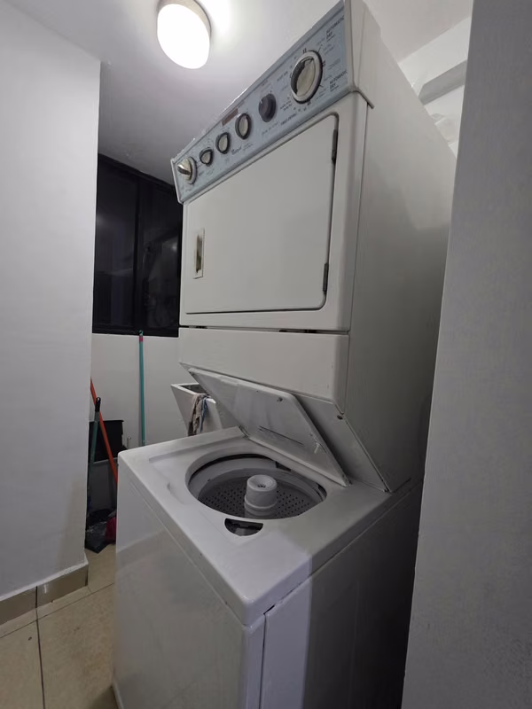APT AAA 3R2B2P LUXURIOUS SEMI FURNISHED IN 1000 COUNTY