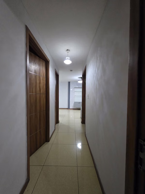 APT AAA 3R2B2P LUXURIOUS SEMI FURNISHED IN 1000 COUNTY