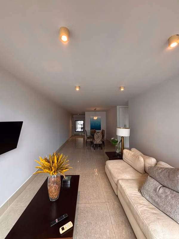 Apartment in El Camgrejo / 105 m2, 2 rec, 2 bathrooms + cbe.