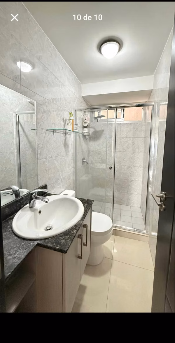 Se alquila amobaldo apartamento en PH Park Point, Carrasquilla, Parque Omar