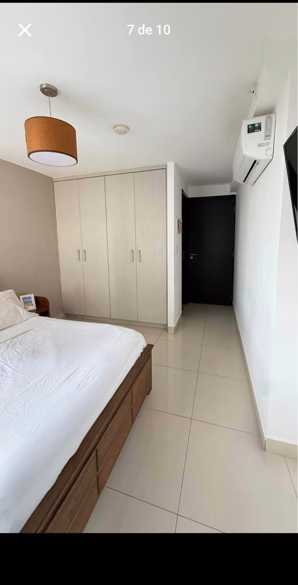 Se alquila amobaldo apartamento en PH Park Point, Carrasquilla, Parque Omar