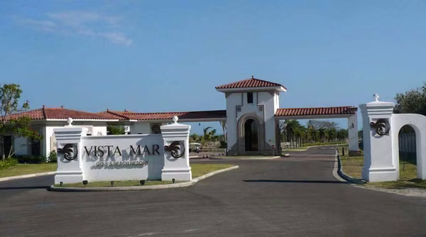 Apartamento con Vista al Mar | Vista Mar Golf, Beach & Marina