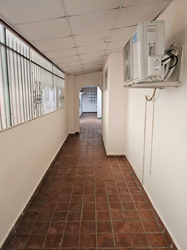 C2598 SE VENDE AMPLIA CASA EN VILLA LUCRE POR DEBAJO DEL AVALUO